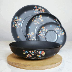 Vajilla Quetzal Black-Colors